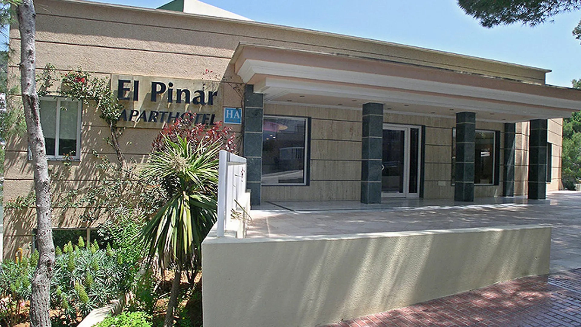 Hotel El Pinar Cala Llonga  Cala Llonga (Ibiza)
