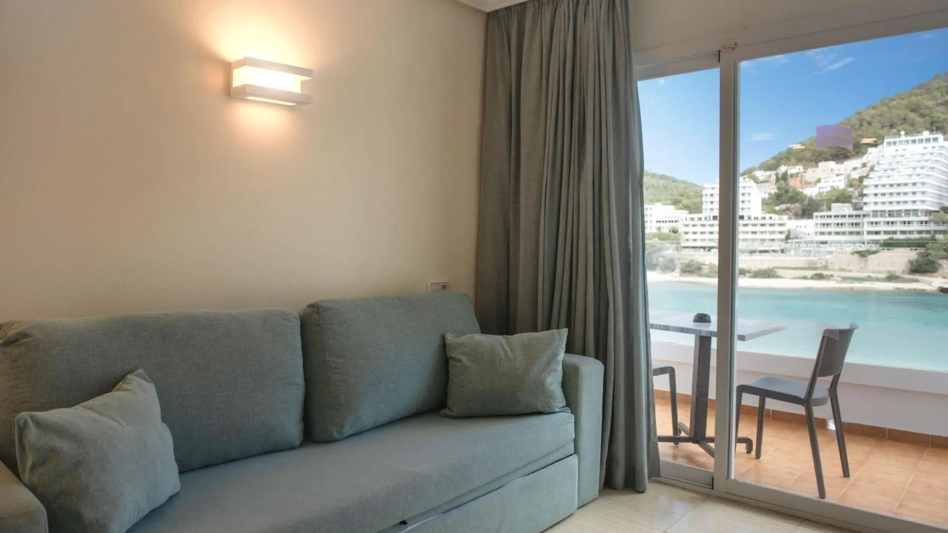Aparthotel Hotel El Pinar Cala Llonga