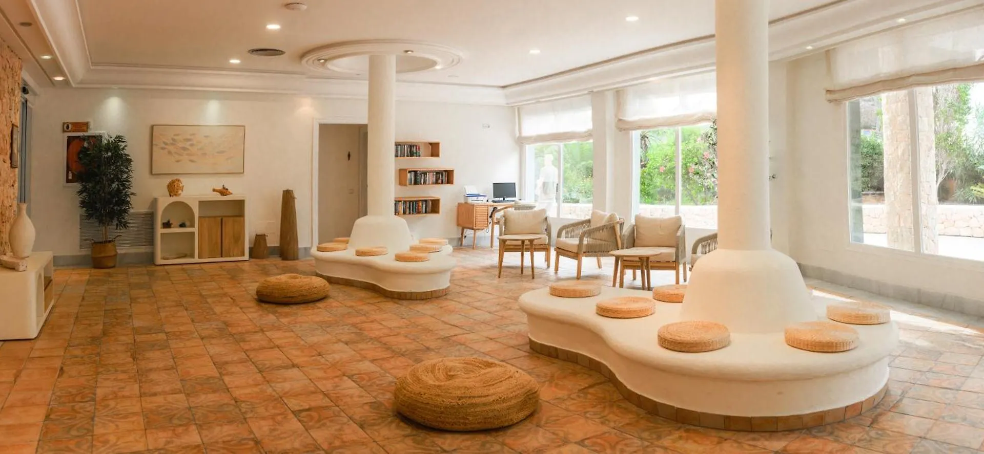 Hotel El Pinar Cala Llonga  Cala Llonga (Ibiza)
