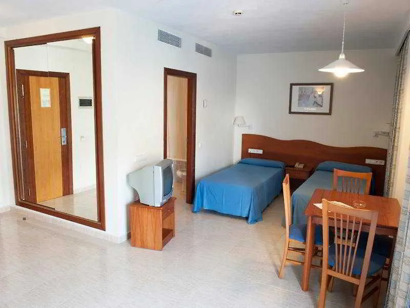 Hotel El Pinar Cala Llonga  3*, Cala Llonga (Ibiza)